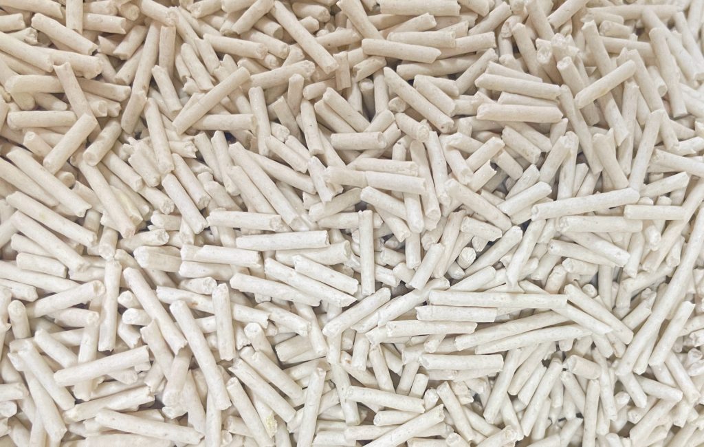 Eco-friendly tofu cat litter